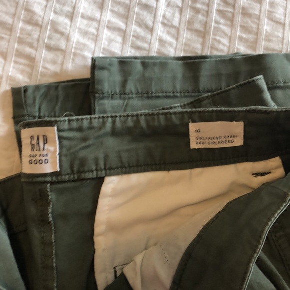 Gap girlfriend khaki pants - Picture 3 of 3